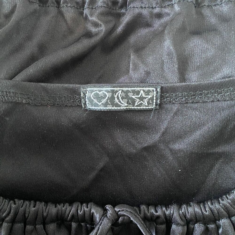 Vintage Made in USA Whimsygoth Vampy Boho Flowy Black Satin Crop Top Blouse S - Picture 7 of 8